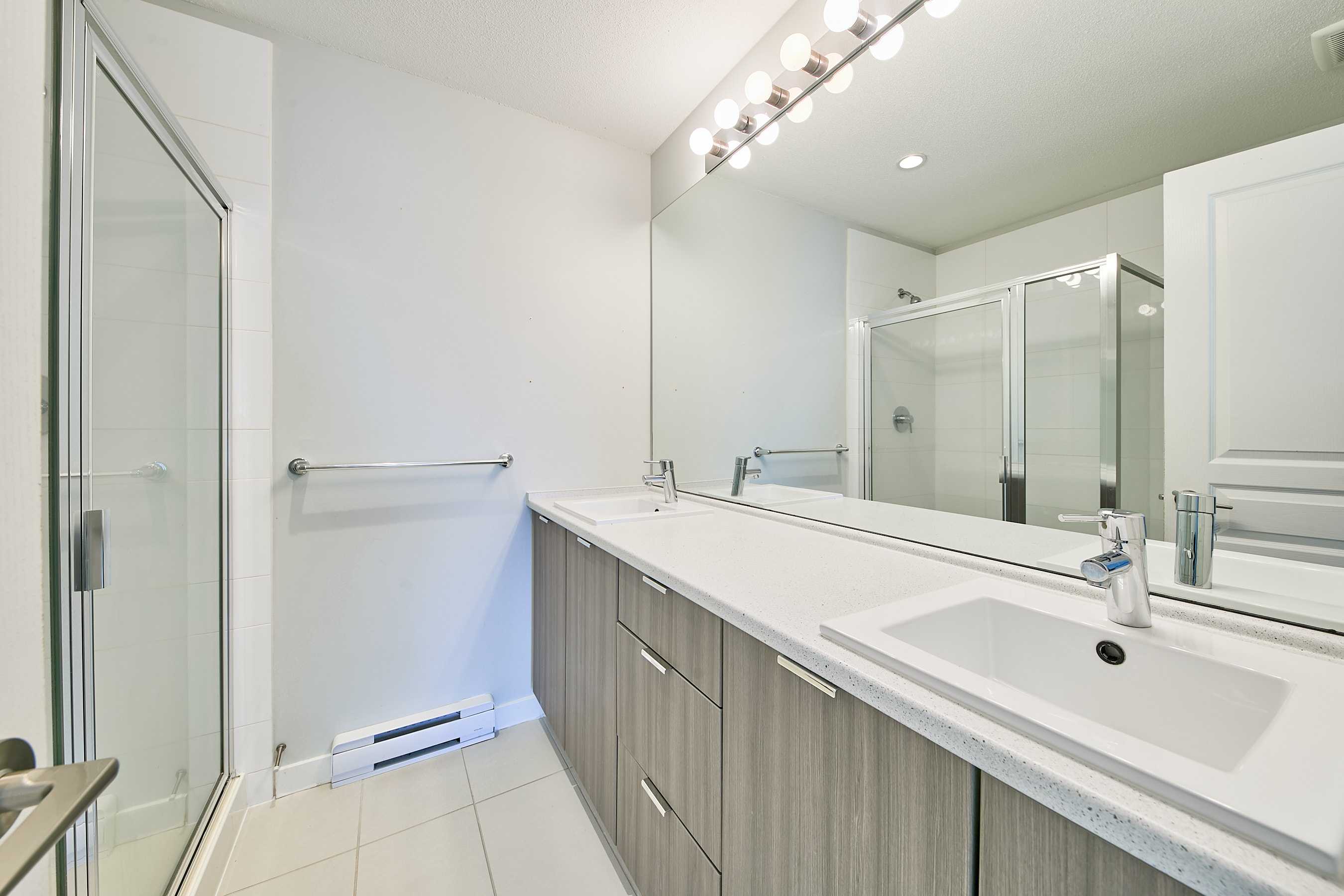 22782%20Holyrood%2036