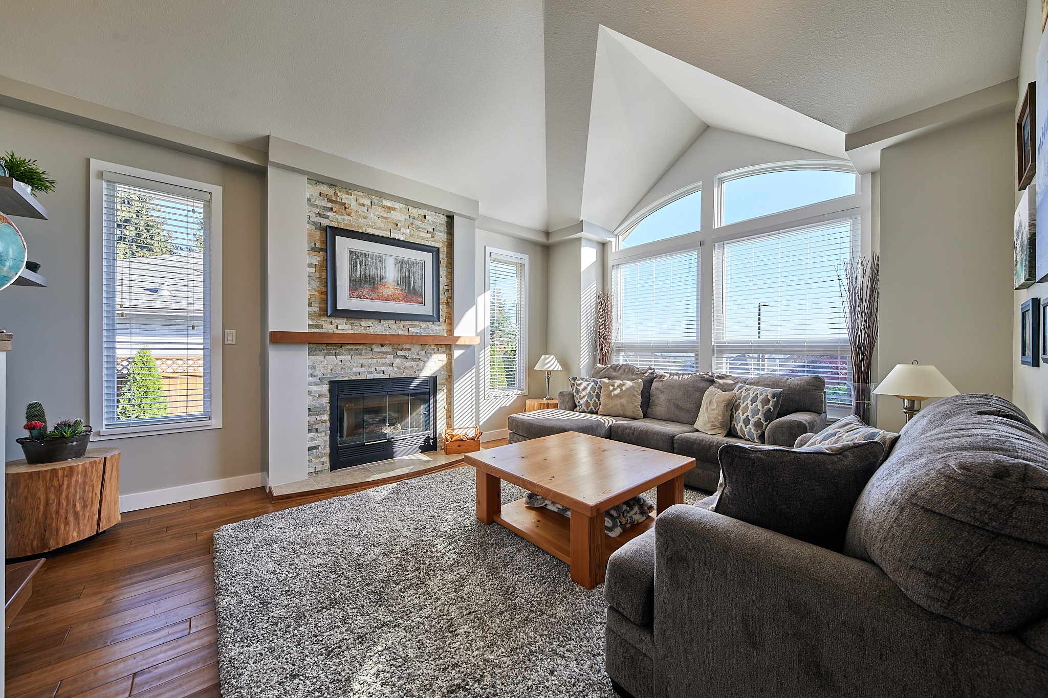 34 11442%20Best%20Street%20B%202.jpeg